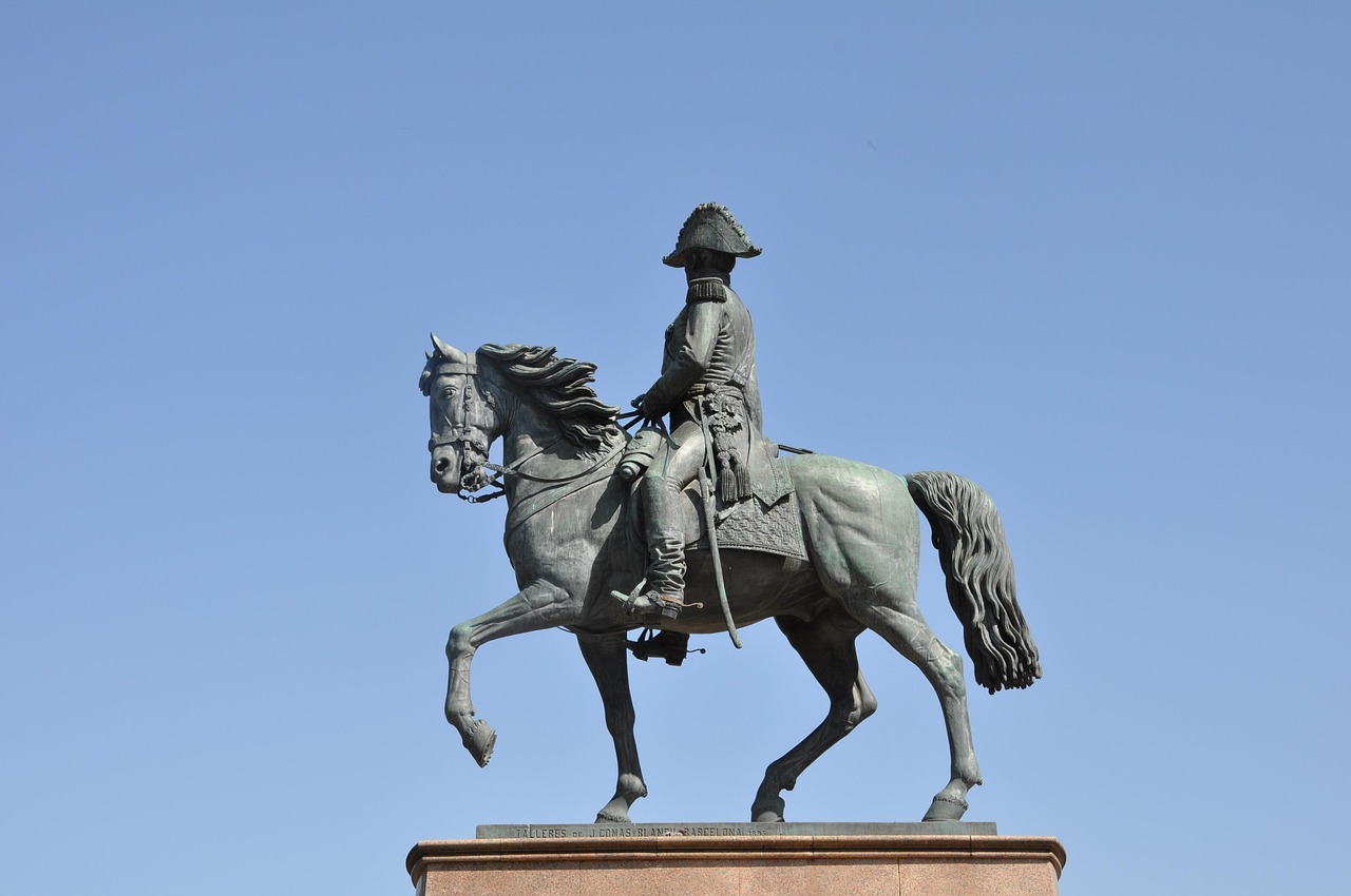 Estatua ecuestre